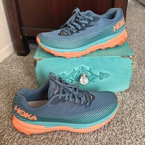 Hoka Torrent 2
